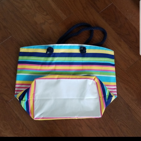NEW! Tommy Bahama oversized beach tote - Picture 5 of 8